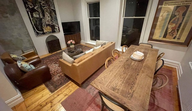 South Melbourne Terrace on Emerald Hill Luxe accommodation,parking walk to CBD