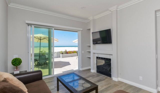 South Mission Beach Oceanfront condo on the sand