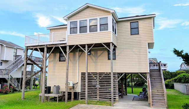 South Nags Head, Ocean View, 3min Walk to Beach, Hot Tub, Sunrise & Sunset Views
