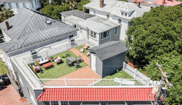 South of Broad 2BR/2.5BA w/Rooftop Terrace & Parking