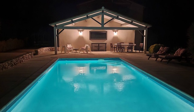 SOUTH OF FRANCE BEAUTIFUL HOUSE WITH GARDEN AND POOL LOCATED IN A HAVEN OF PEACE.