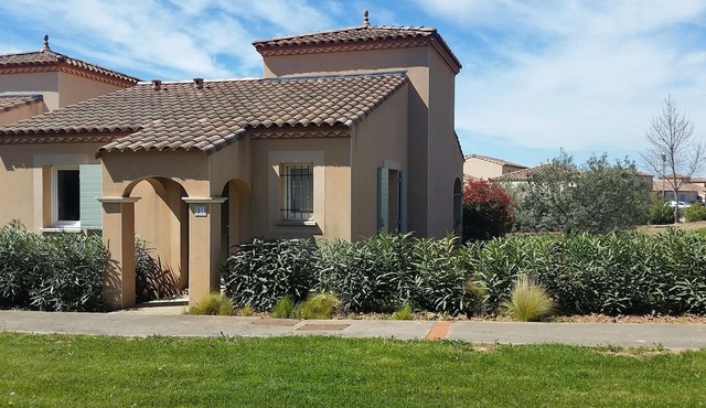 South of France Quaint 2-bedroom villa in Homps on the Canal du Midi