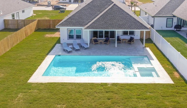 South Padre Island Luxury 4-Bedroom Home with Private Pool and Hot Tub