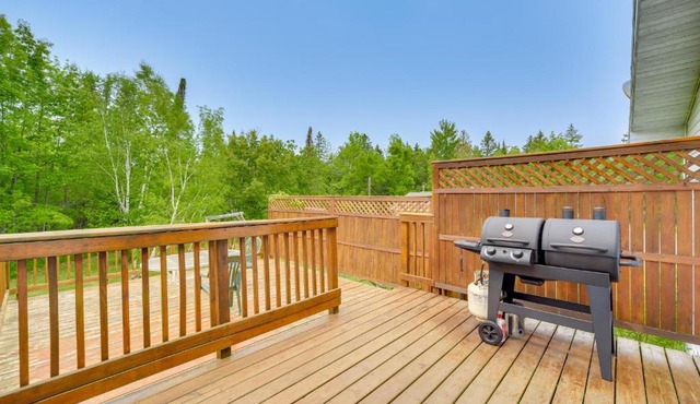 South Range Home - 6 Mi to Lake Superior!