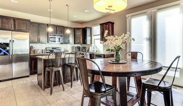 South Salt Lake Home w/Hot Tub: 7 Mi to Downtown