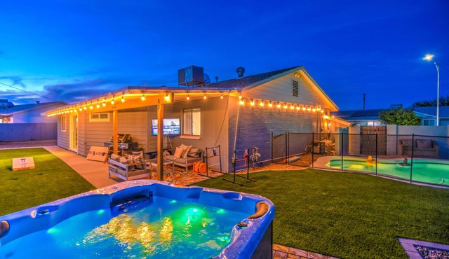 South Scottsdale Poolside Getaway!