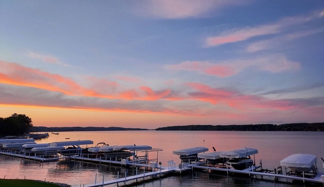 South Shore Haven - Lake Charleviox Waterfront Condo