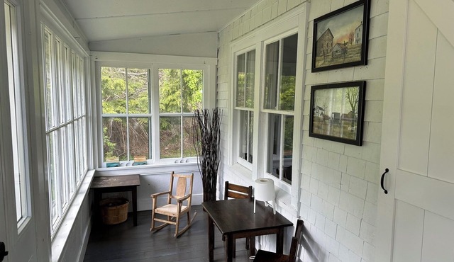 South Shore Oasis - Spacious 3 Bedroom Getaway