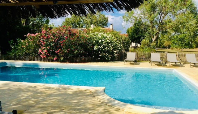 South Vendée, between La Rochelle and the Puy du Fou, country house with swimming pool