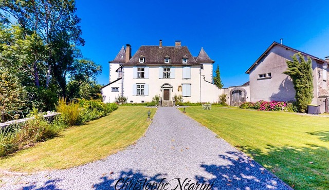 South-west chateau de Porthos holidays bearn and basque country up to 14 people