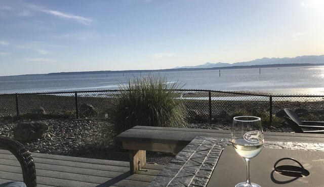 South Whidbey Island - No Bank Waterfront Beach house