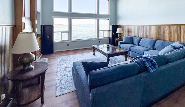 South Whidbey waterfront escape w/large patio & stunning views