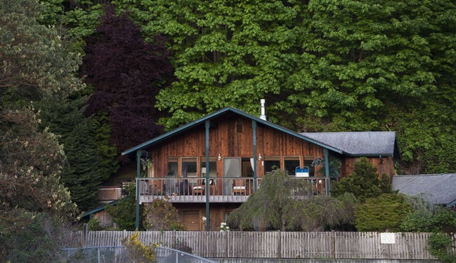 South Whidbey with water view, beach and hiking