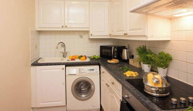 Southampton House - 2 Bedroom Accomodation