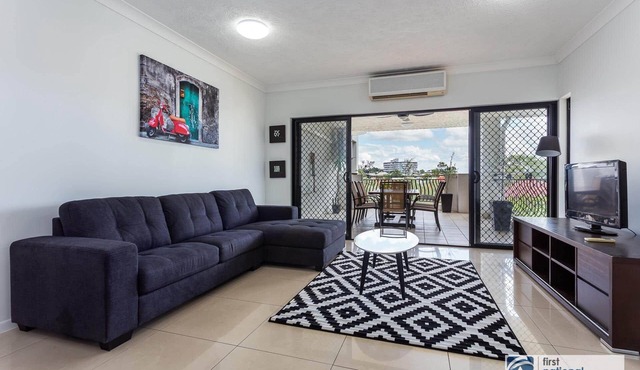 Southbank Parkside Two-Bed Villa