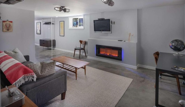 Southeast Portland Retreat