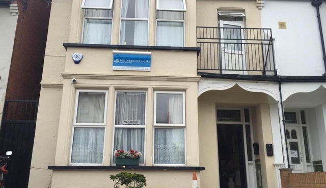 Southend Inn Hotel - Close to Beach, Train Station & Southend Airport