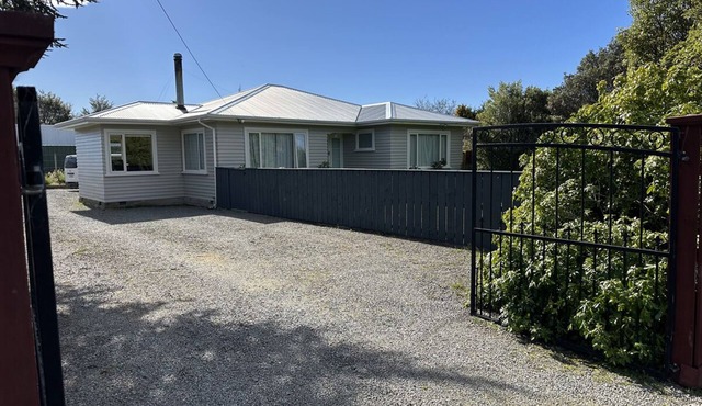 Southern Alps on your doorstep! Cozy, quiet private home in a friendly community