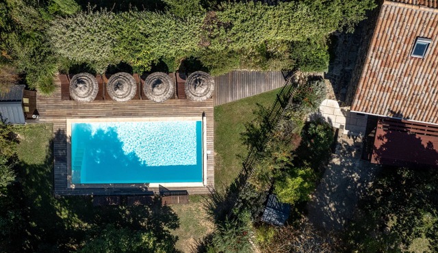 Southern Ardèche. Property in the middle of a wooded park + heated pool and SPA.