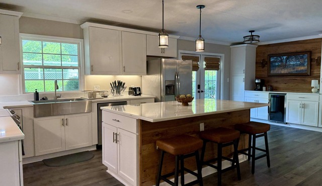 Southern Charm Home: Pool + Fireplace + Large Yard