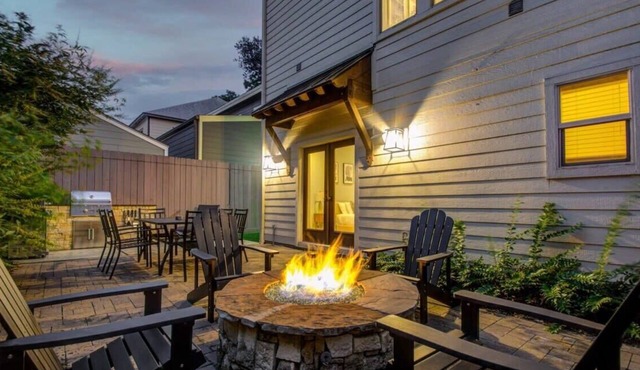 Southern Charm Meets Easy Convenience, 5 mins to DT