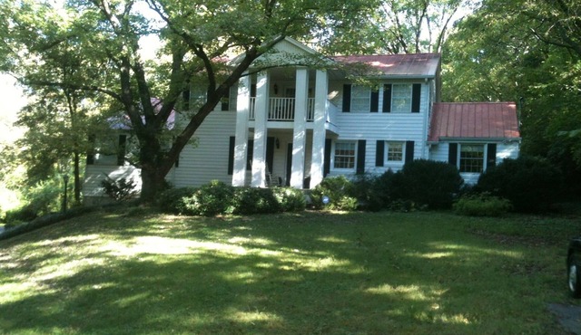 Southern Charm meets Old World Hospitality