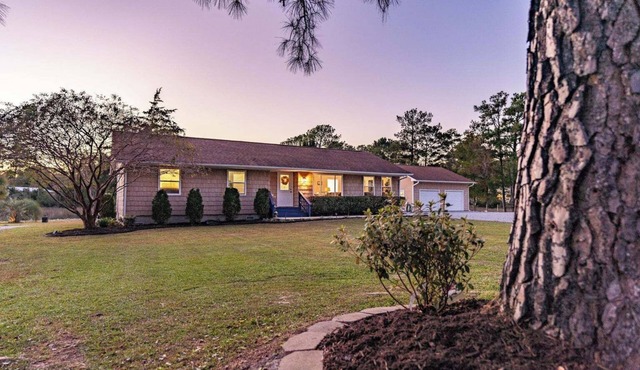 Southern Charm on the Waterfront! Nestled right off the White Oak River!
