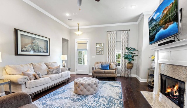 Southern Comfort! Charming 3 Bedroom Between Baton Rouge and New Orleans