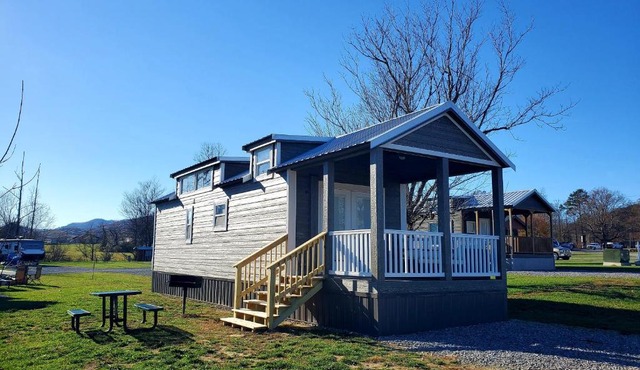 Southern Comfort cottage