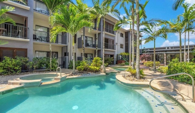 Southern Cross Escape in the City Walk Everywhere