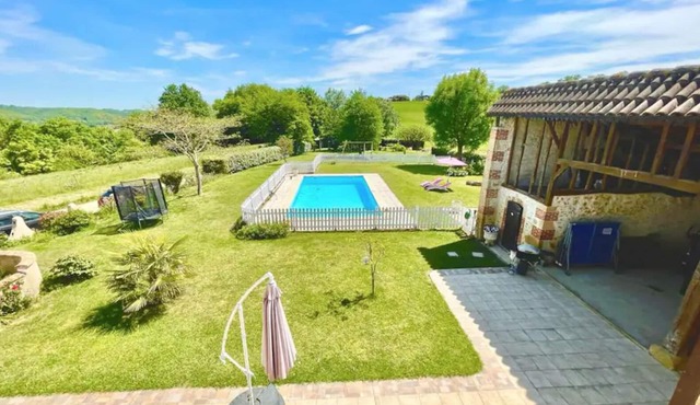 Southern house with heated pool! Midoon guest