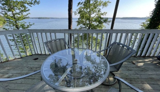 Southern Lakeside Cabin #15