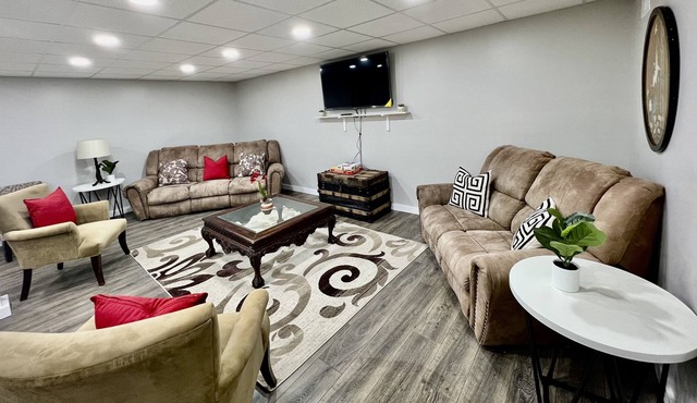 Southern Peach Inn- Spacious Southern Getaway