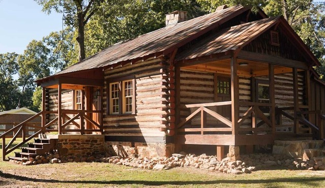 Southern Rustic cabin CLOSE to Stone Mountain Park