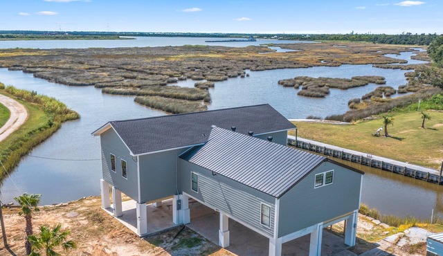 Southern Salt Lodge on Lake Calcasieu