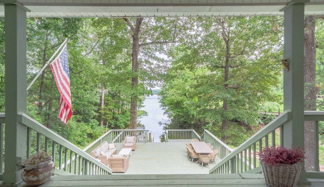 Southern Shore Cottage- Lake Tuscaloosa- 3BR/2.5BA