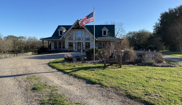 Southern Star Ranch - Luxury Paradise in the Country