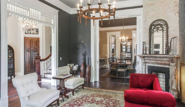 Southern Stunners - Large Group Luxury