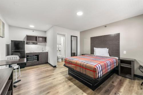 Southern Suites Forest Park