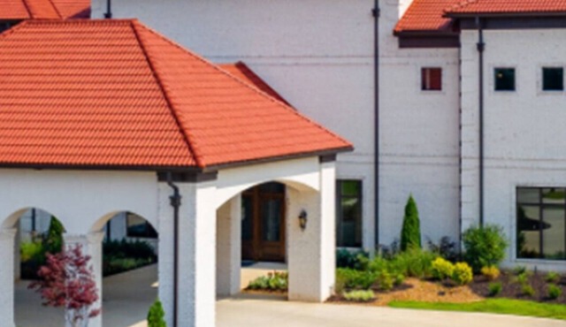 Southern Tennessee Getaway - Pool/bowling alley/putting greens/dinner theater