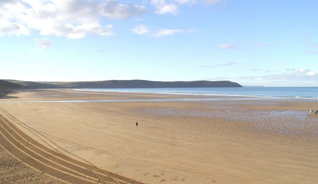 Southover Beach - Family Garden Apartment