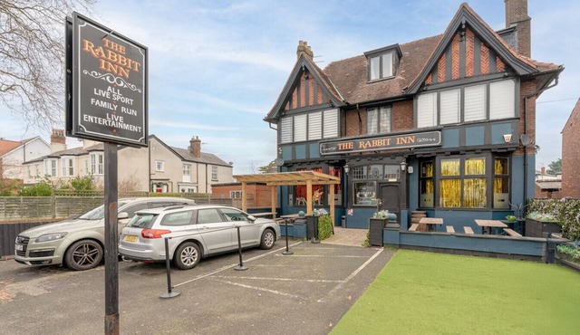 Southport Rabbit Retreat - Sleeps 15