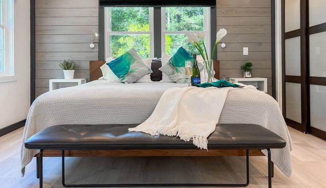 Southport Tree Escape - King Treehouse Downtown