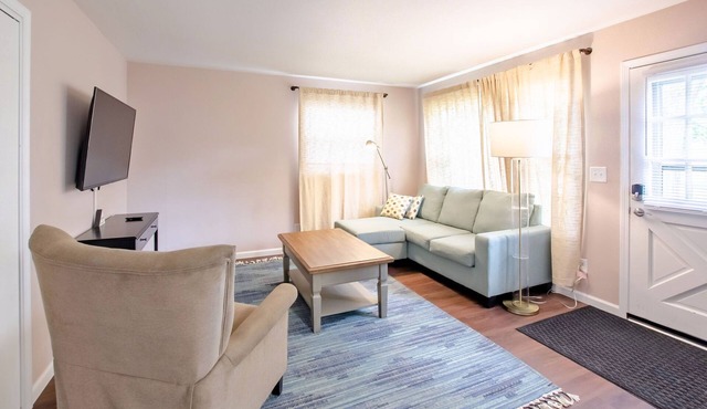 Southside Beauty, close to the highway