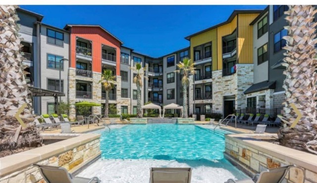 SouthTexasMedicalCenter/USAAheadquarters/Pool/Gym/SixFlags/LaCantera/RIM