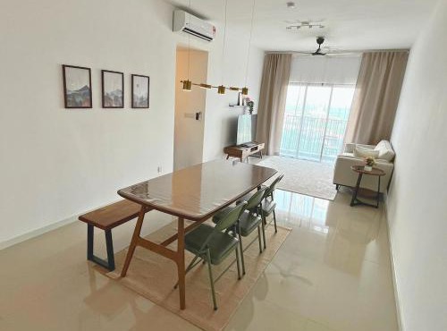 Southville City homestay The Snug Spot 3 bedrooms Wifi Netflix