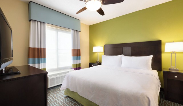 Southwest FL Getaway! Comfy Unit w Kitchen