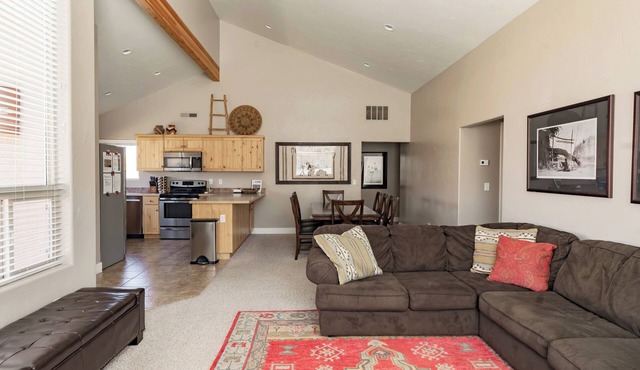 Southwest Luxury - Minutes from Arches & Canyonlands