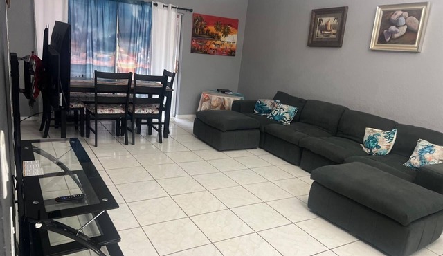 Southwest Retreat. PLEASE READ DESCRIPTION THOROUGHLY BEFORE BOOKING