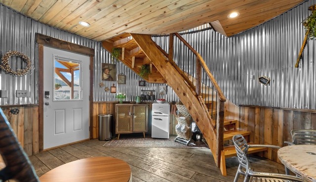 Southwest Silo Stay- 1 Bedroom Near Zion & Bryce